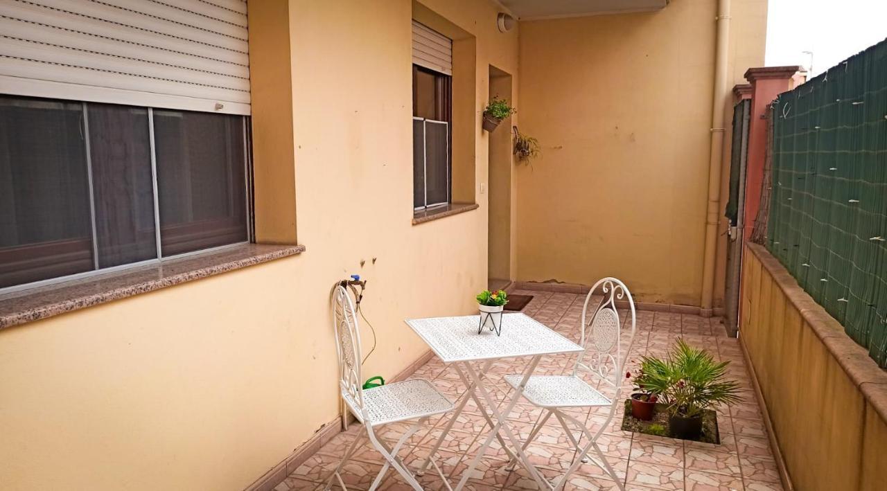 Domumontegrappa - Appartamento Indipendente Con Giardino - Sestu Dış mekan fotoğraf
